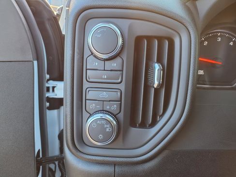 New 2025 GMC Sierra 2500 Pro AWD/4WD image 14