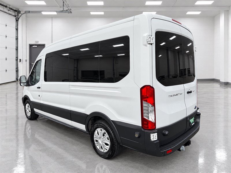 Used 2016 Ford Transit 350 XLT RWD image 5