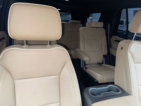 Used 2024 Chevrolet Tahoe Premier RWD image 34