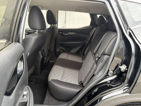 Used 2021 Nissan Rogue Sport SV FWD image 27