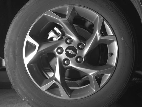 Used 2025 Chevrolet Trax LT FWD image 15