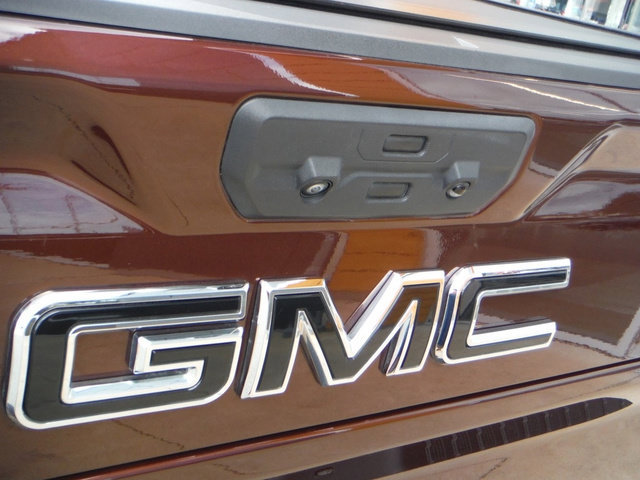 Used 2024 GMC Sierra 3500 Denali AWD/4WD image 22