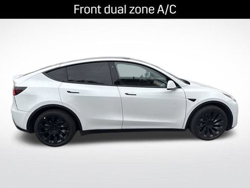 Used 2020 Tesla Model Y Long Range AWD/4WD image 2