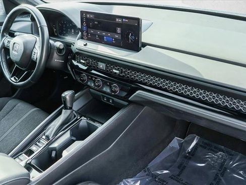 Used 2023 Honda Accord Sport image 27