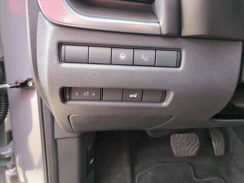 Used 2022 Nissan Rogue Platinum w/ Head-Up Display Package FWD image 13