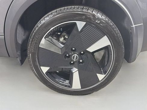 Certified 2025 Nissan Kicks SR w/ SR Premium Package AWD/4WD image 36
