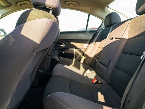 Used 2014 Chevrolet Cruze LT image 15