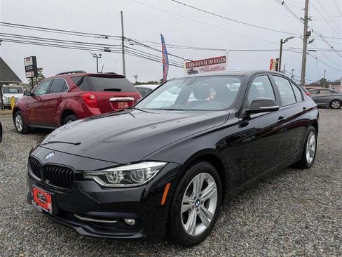 Used 2016 BMW 328i xDrive Sedan AWD/4WD image 2