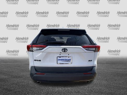 Used 2023 Toyota RAV4 XLE image 9