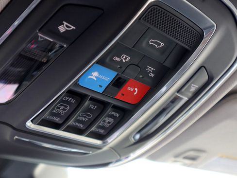 New 2023 Jeep Grand Cherokee 4WD 4xe image 24