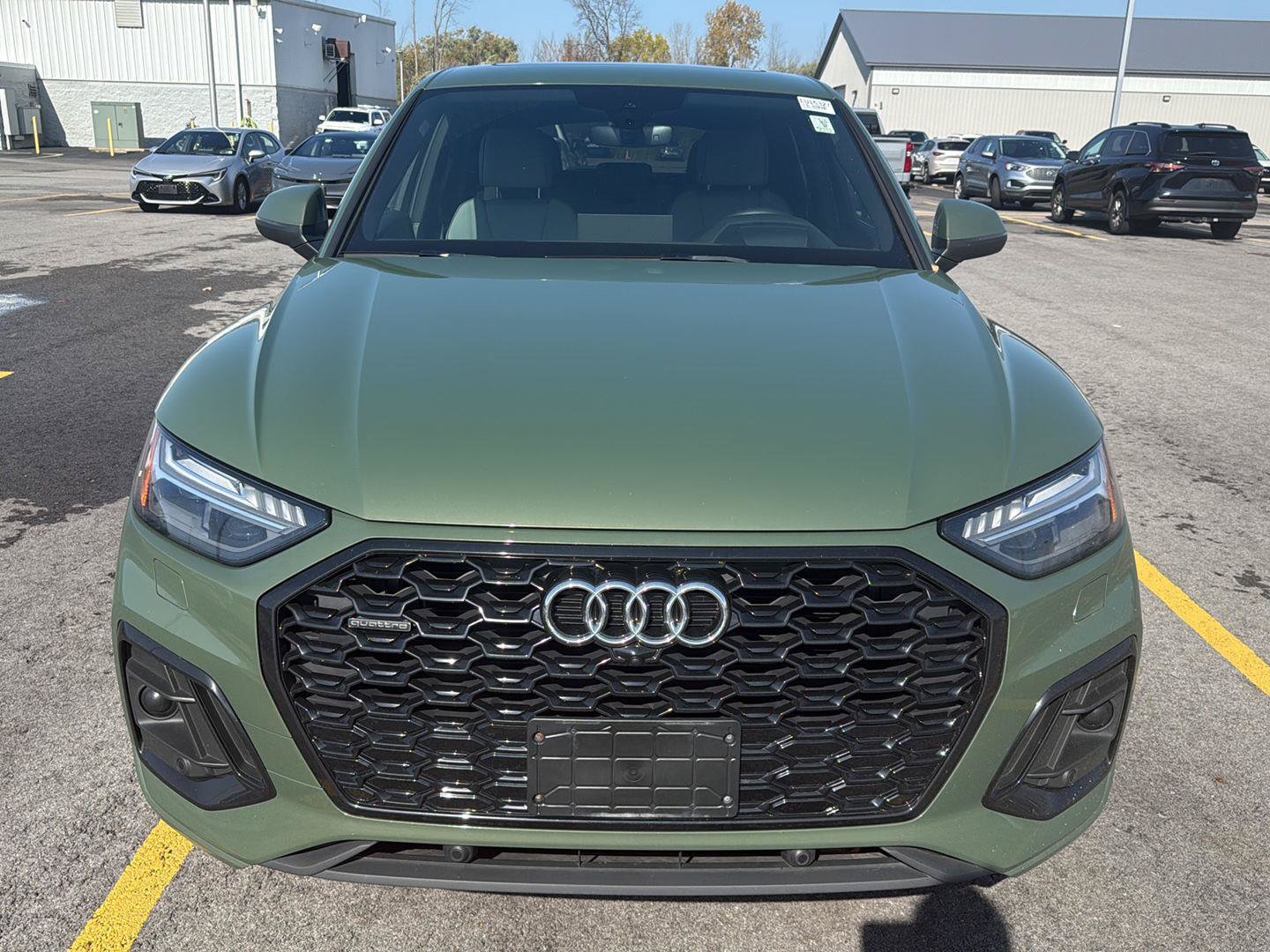 Used 2022 Audi Q5 2.0T Prestige w/ Prestige Package AWD/4WD image 2