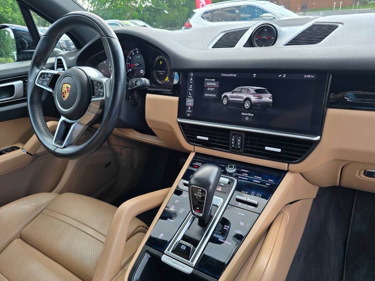 Used 2019 Porsche Cayenne AWD/4WD image 40