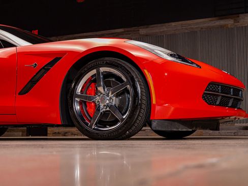 Used 2014 Chevrolet Corvette Stingray Coupe w/ 2LT Preferred Equipment Group image 11