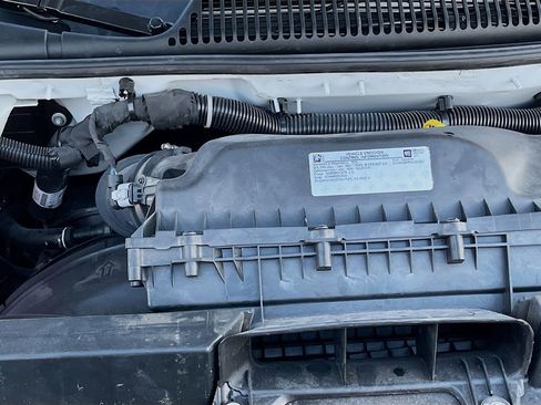 Used 2025 Chevrolet Express 2500 Extended w/ Driver Convenience Package RWD image 27