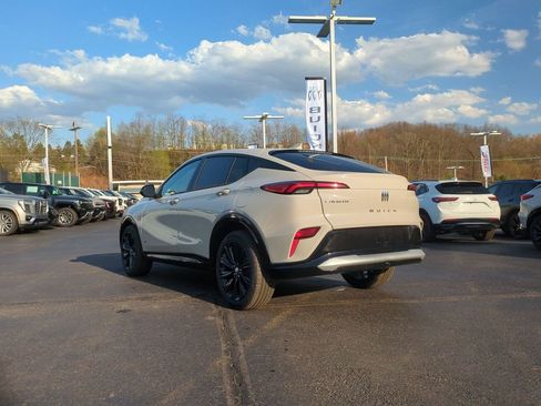 New 2026 Buick Envista Sport Touring w/ Studio Series image 7