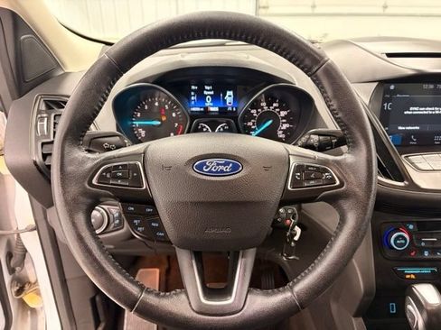 Used 2018 Ford Escape SEL AWD/4WD image 16