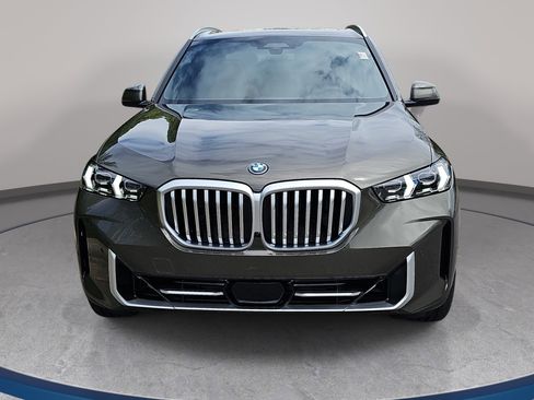 New 2026 BMW X5 xDrive50e AWD/4WD image 2