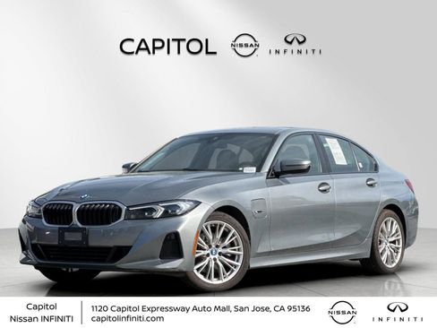 Used 2023 BMW 330e image 1
