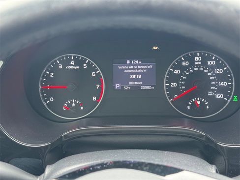 Certified 2023 Kia Seltos EX image 18