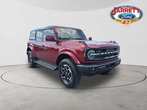 New 2026 Ford Bronco Outer Banks AWD/4WD image 1