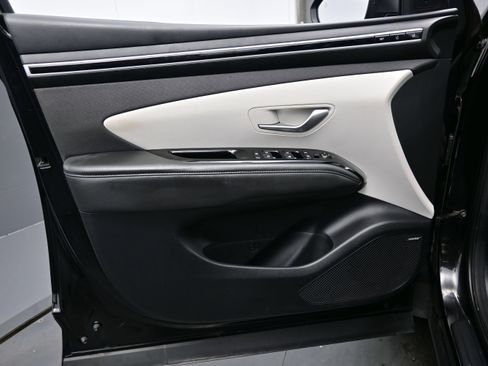Used 2022 Hyundai Tucson Limited AWD/4WD image 9