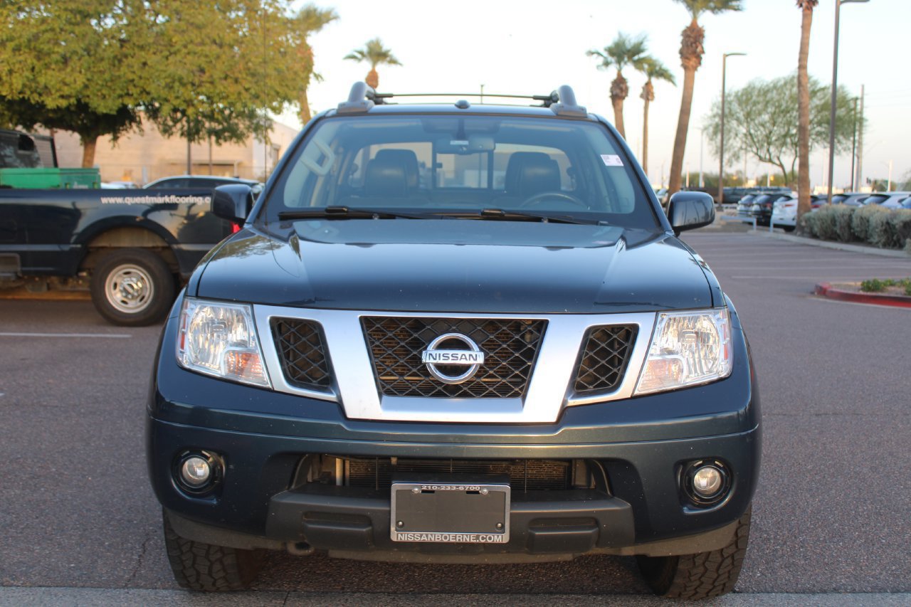 Used 2020 Nissan Frontier PRO-4X w/ Pro-4x Utility Package AWD/4WD image 11