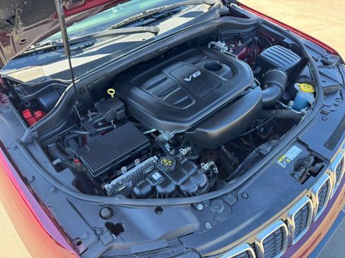 Used 2017 Jeep Grand Cherokee Limited AWD/4WD image 25