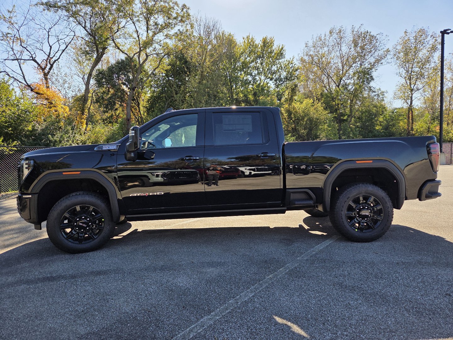 New 2026 GMC Sierra 2500 AT4 w/ Technology Package AWD/4WD image 13