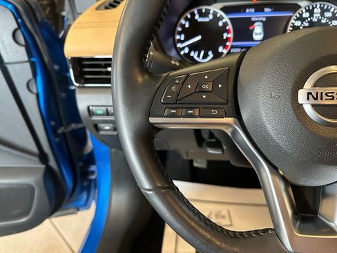 Used 2023 Nissan Sentra SV w/ SV Premium Package image 11