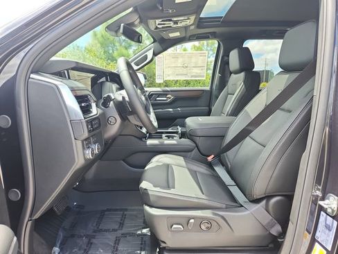 New 2026 GMC Yukon XL Denali w/ Sun & Power Step Package AWD/4WD image 18