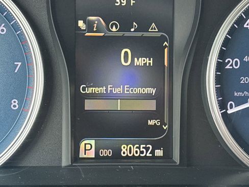 Used 2016 Toyota Camry XLE image 15