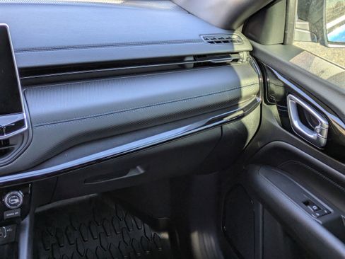 New 2026 Jeep Compass Latitude image 19