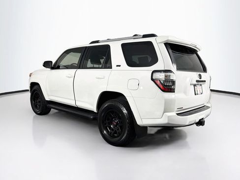 Used 2021 Toyota 4Runner SR5 Premium w/ Moonroof Package RWD image 7