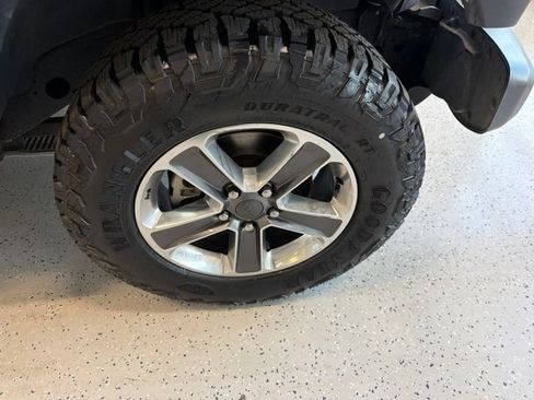 Used 2020 Jeep Wrangler Unlimited Sahara AWD/4WD image 10