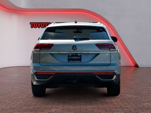 Used 2023 Volkswagen Atlas Cross Sport SE w/ Panoramic Sunroof Package FWD image 6