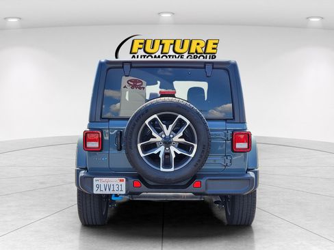 Used 2024 Jeep Wrangler Unlimited AWD/4WD image 5