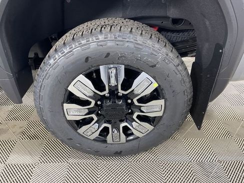 New 2026 GMC Sierra 2500 Denali w/ Denali Reserve Package AWD/4WD image 18