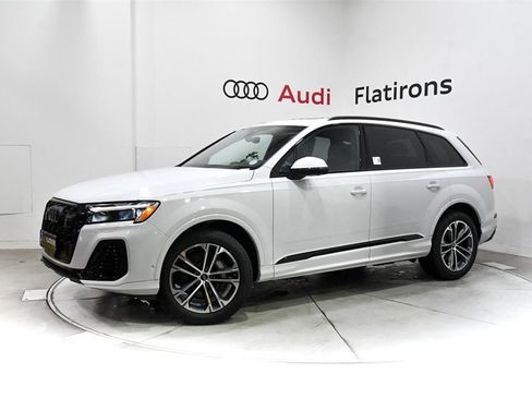 Used 2025 Audi Q7 2.0T Premium Plus w/ Premium Plus Package image 6