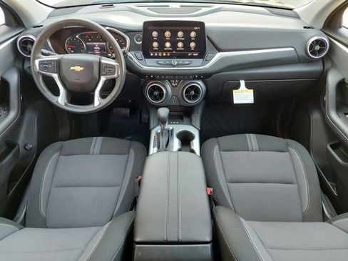 Used 2024 Chevrolet Blazer LT w/ Convenience Package image 3