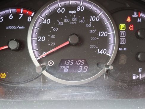 Used 2010 MAZDA MAZDA5 Grand Touring image 26