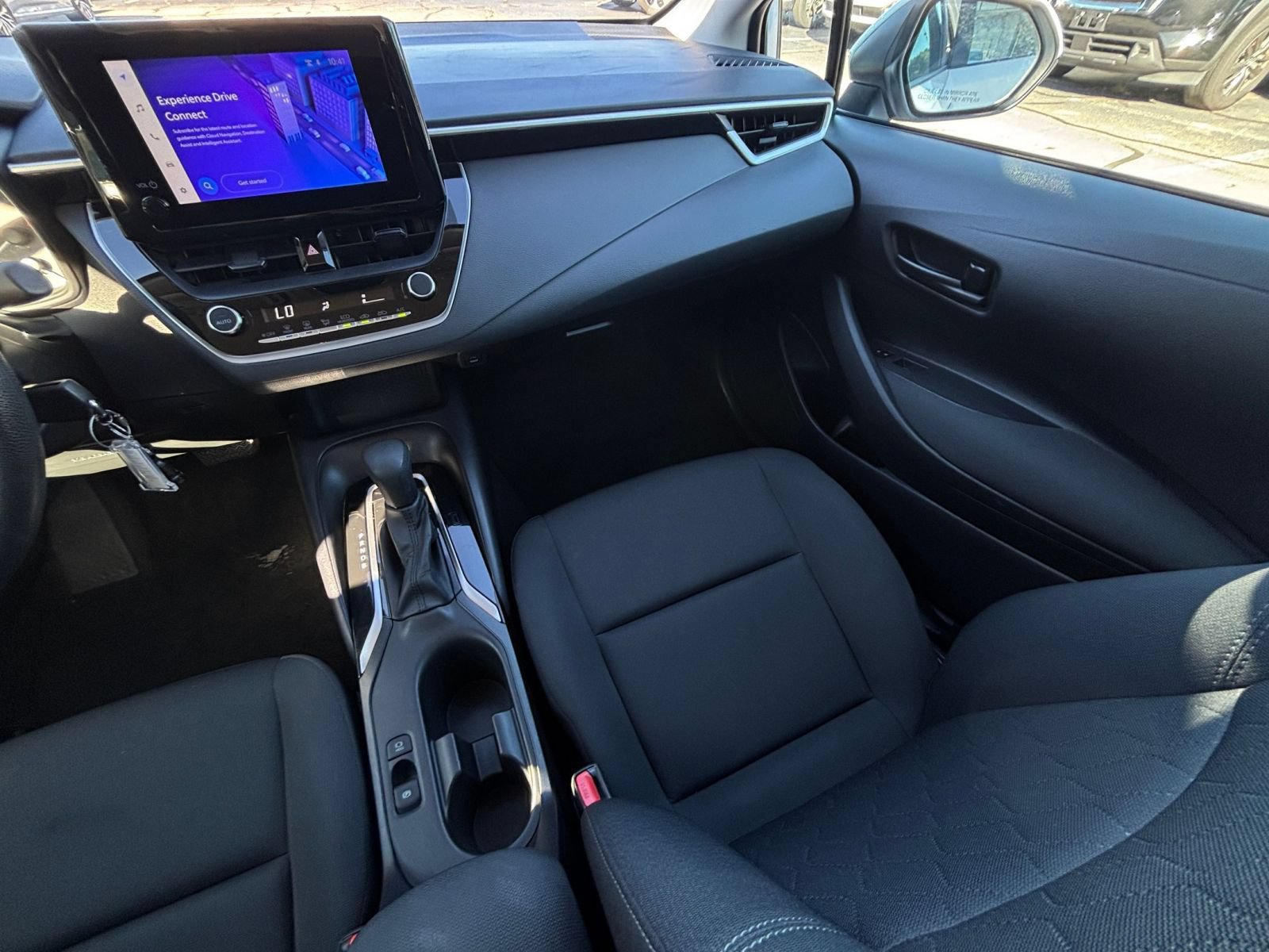 Used 2025 Toyota Corolla LE FWD image 33