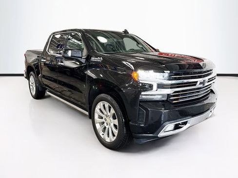 Used 2021 Chevrolet Silverado 1500 High Country w/ Technology Package image 3