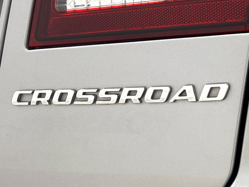 Used 2018 Dodge Journey Crossroad AWD/4WD image 40
