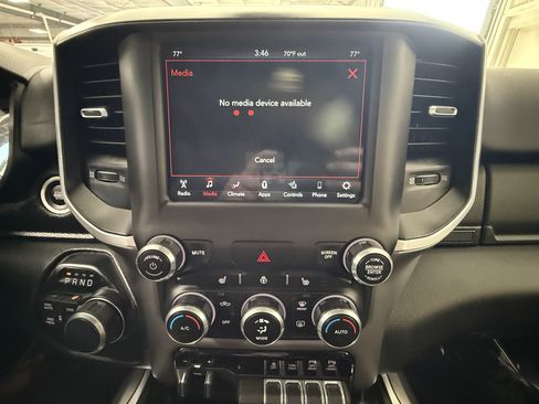 Used 2021 RAM 1500 Big Horn AWD/4WD image 27