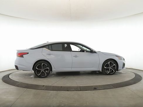 Used 2023 Nissan Altima 2.5 SR image 6