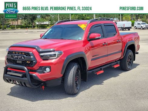 Used 2022 Toyota Tacoma SR5 w/ Technology Package RWD image 1
