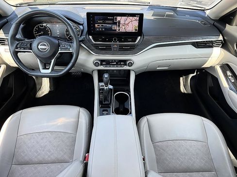Certified 2024 Nissan Altima 2.5 SL FWD image 18