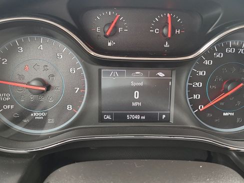 Used 2017 Chevrolet Cruze LT FWD image 28