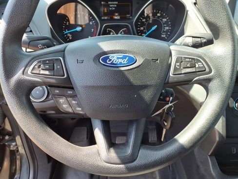 Used 2018 Ford Escape SE w/ SE Sync 3 Package AWD/4WD image 15