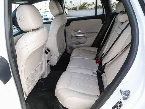 Used 2021 Mercedes-Benz GLA 250 image 18